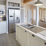 Stunning At Bay - Dog Friendly Holiday home Runswick